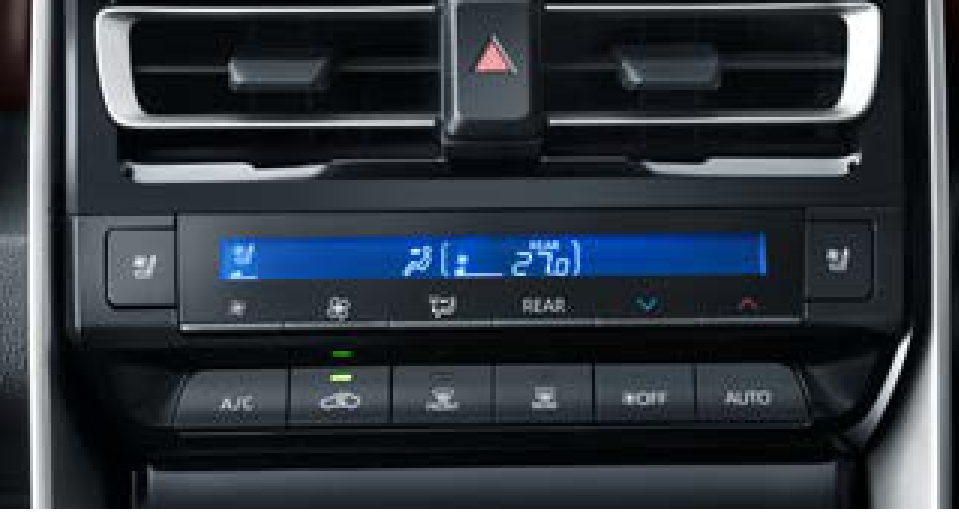 Toyota Innova Hycross — Multi-zone automatic climate control with rear AC