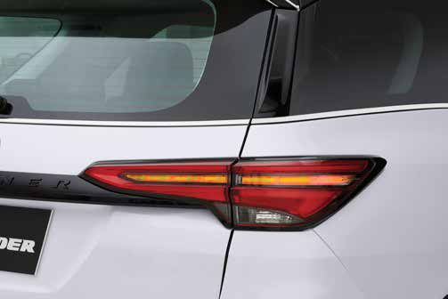 Toyota Fortuner Legender — Wraparound LED tail lamps