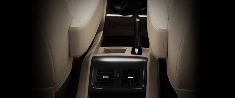 Mahindra Scorpio Classic — Second-row AC vents on the rear of the centre console