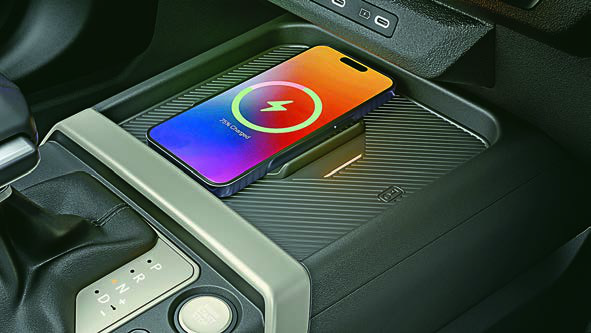 Kia Seltos — Smartphone wireless charging pad on the console
