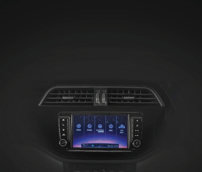 Mahindra Marazzo — Touchscreen infotainment with media, navigation and car info functions