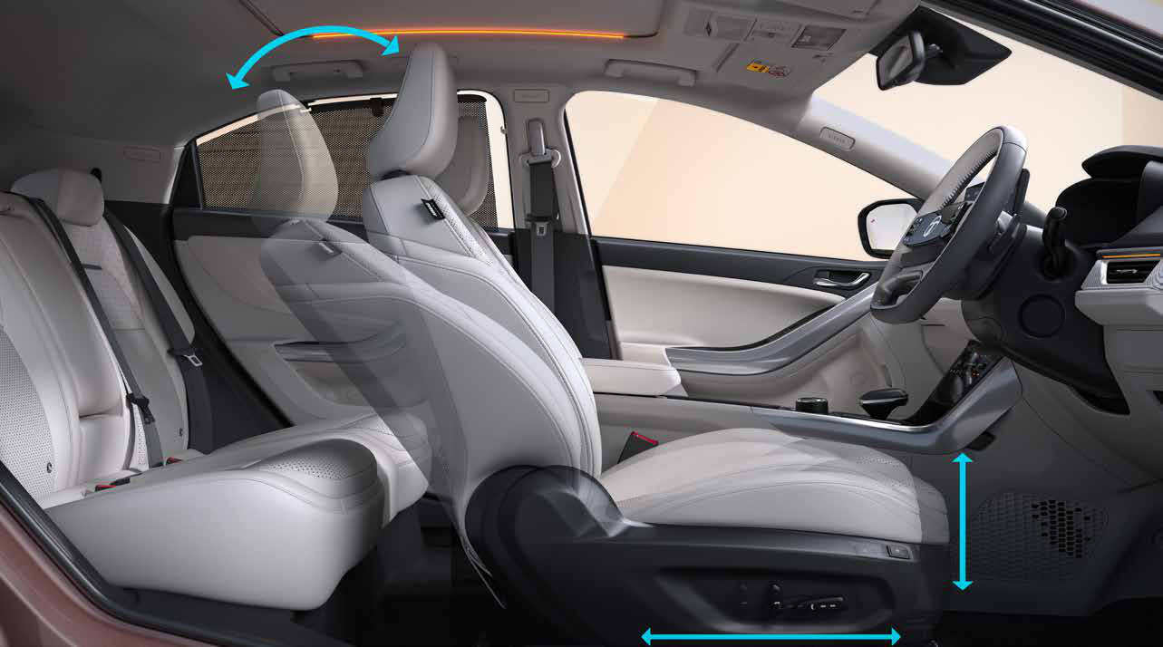 Tata Curvv — 6-way powered driver seat; the rear bench offers 60:40 split folding and backrest recline.