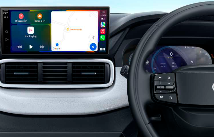 Tata Punch — Ultra View 26.03 cm HD infotainment with wireless Apple CarPlay and Android Auto, beside the HD digital cluster