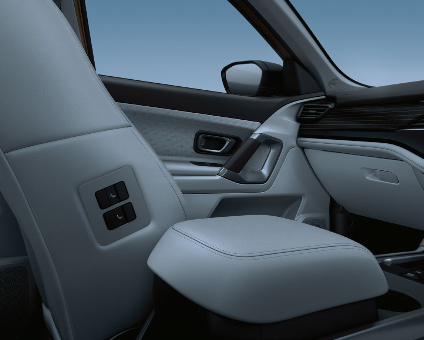 Tata Safari — Electric Boss Mode with 4-way powered co-driver seat frees up 2nd-row legroom