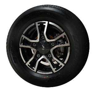 Mahindra Bolero — R15 diamond-cut alloy wheels on 215/75 R15 tyres