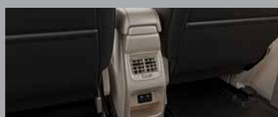 Toyota Rumion — Second-row console-mounted AC vents