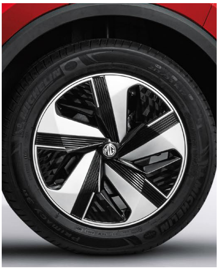 MG ZS EV — R17 Tomahawk dual-tone diamond-cut alloy wheels