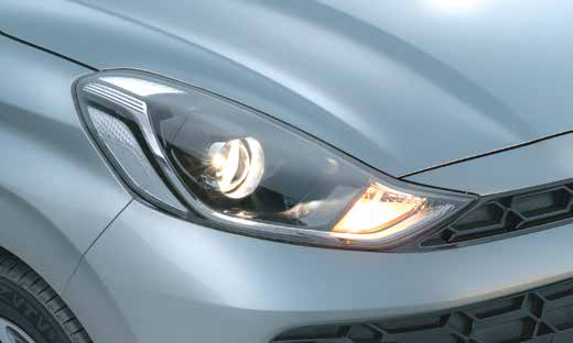 Hyundai Aura — Projector headlamps