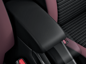 Maruti Suzuki Fronx — Front centre armrest with sliding-type storage