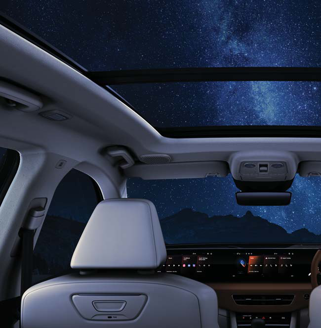 Mahindra XUV 7XO — Panoramic Skyroof
