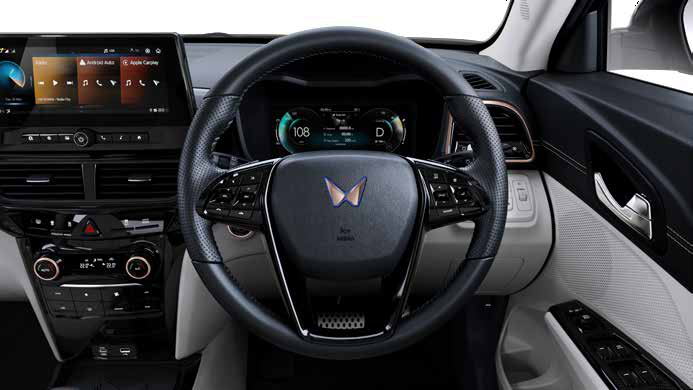 Mahindra XUV 3XO EV — 26.03 cm Twin HD infotainment and digital cluster