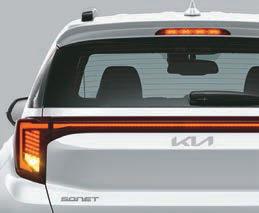 Kia Sonet — Emergency Stop Signal flashes brake lights under hard braking