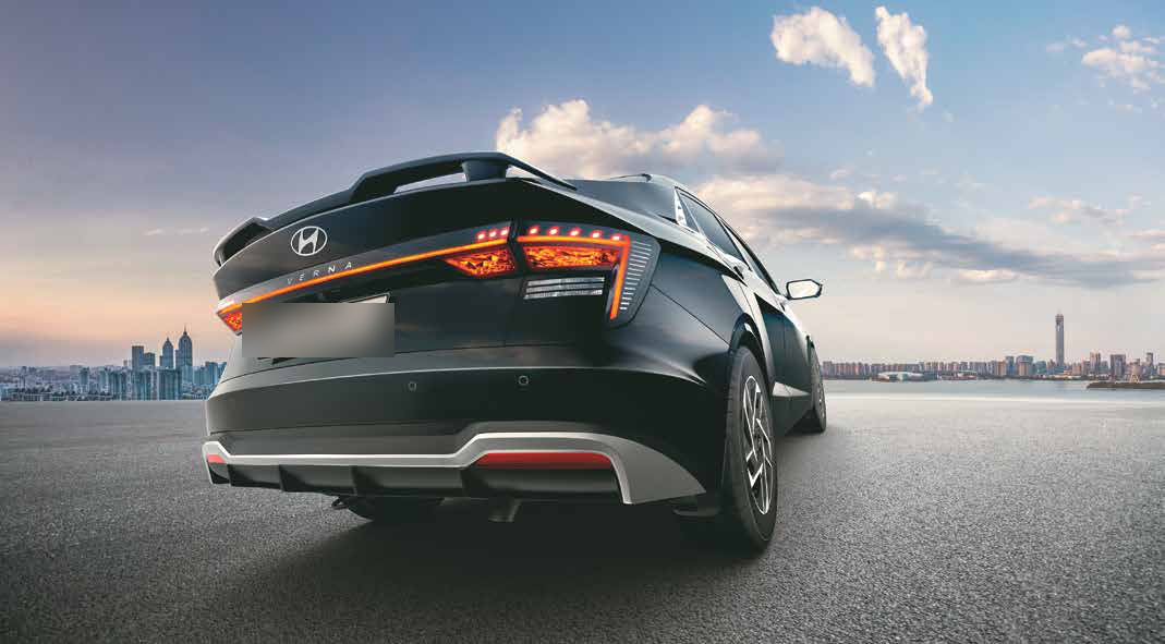 Hyundai Verna — Connected LED tail lamps with aerodynamic rear spoiler
