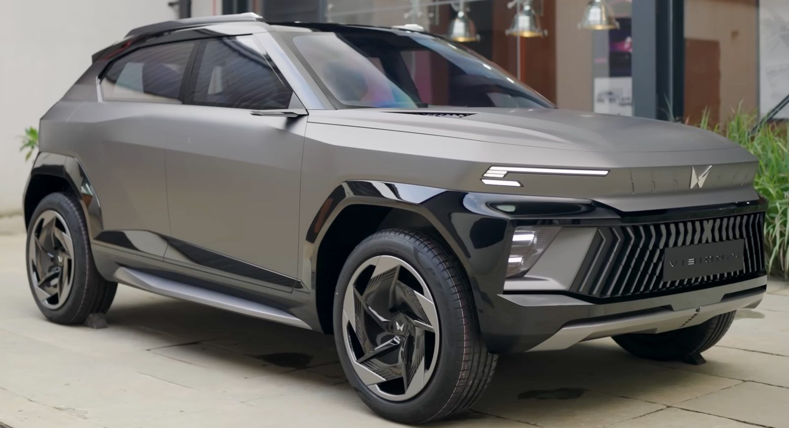 Vision S