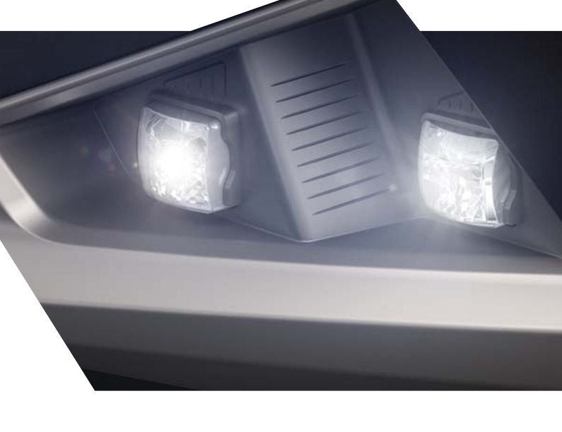 Mahindra XUV 7XO — Exposed ice-cube fog and cornering lamps