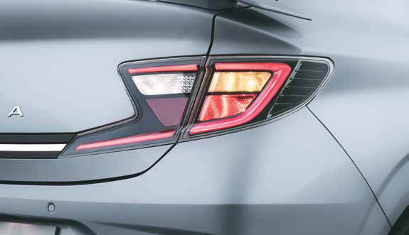 Hyundai Aura — Z-shaped LED tail lamps