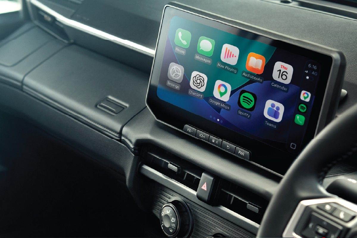 Toyota Hilux — 12.3-inch premium multimedia display with wireless Android Auto and Apple CarPlay.