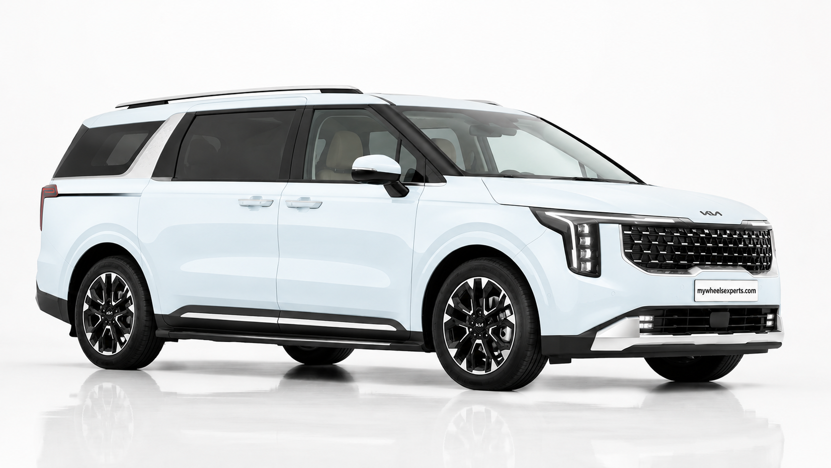 Kia Carnival in Glacier White Pearl