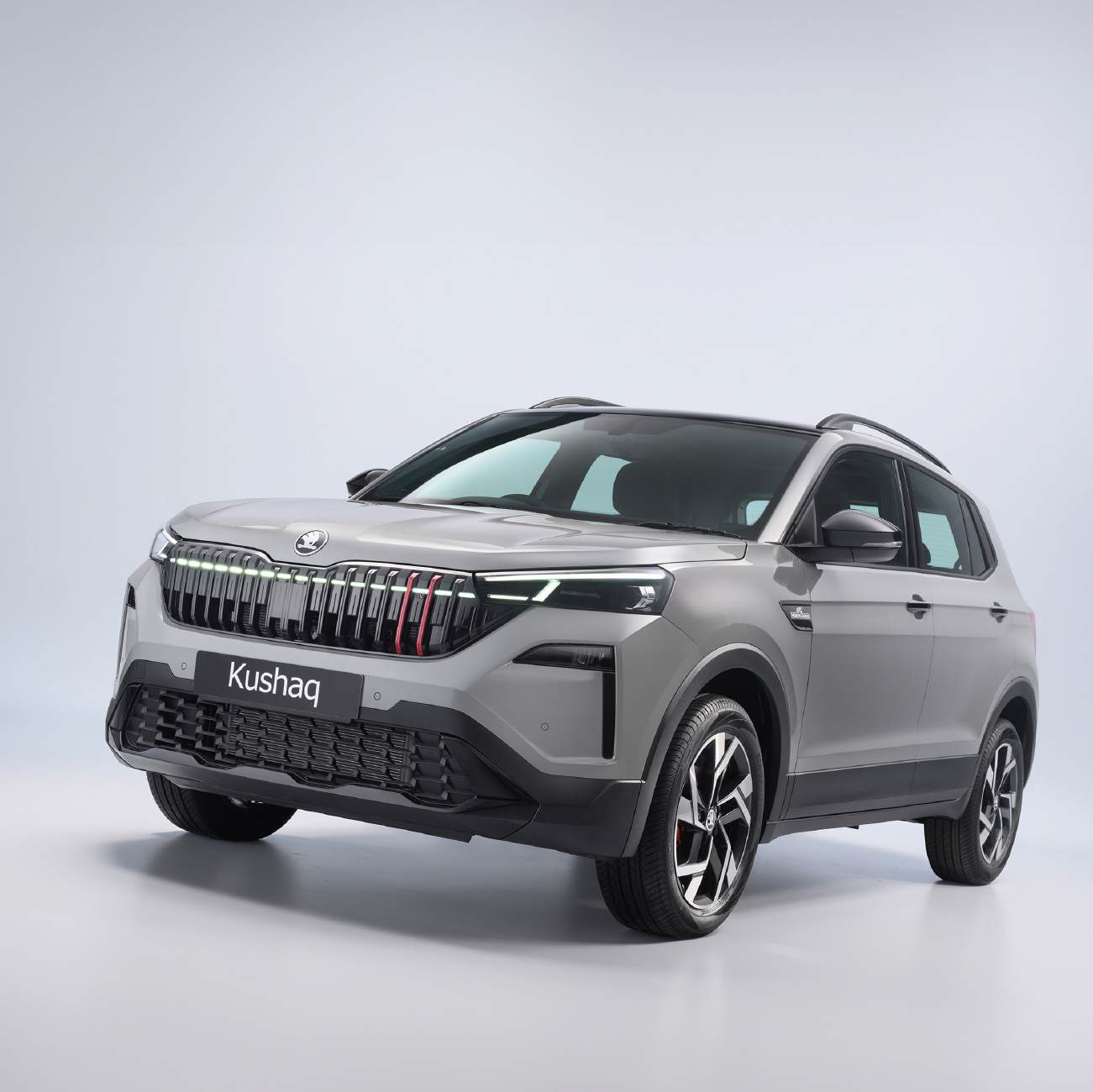 Skoda Kushaq — Škoda Kushaq Monte Carlo front three-quarter studio view with the new signature grille