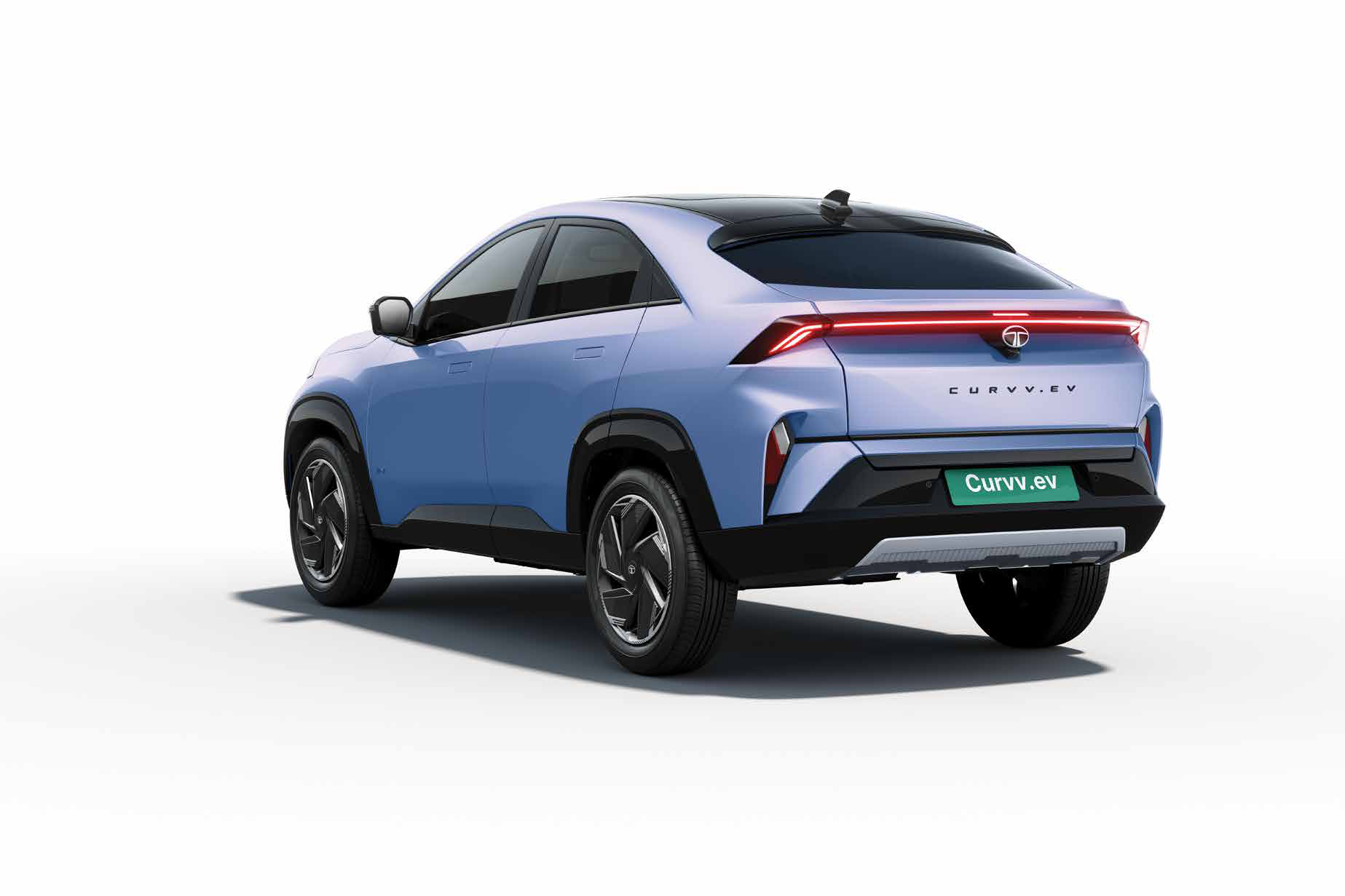Tata Curvv EV — Contrast black roof with piano-black body cladding and satin-silver bumper skid plates