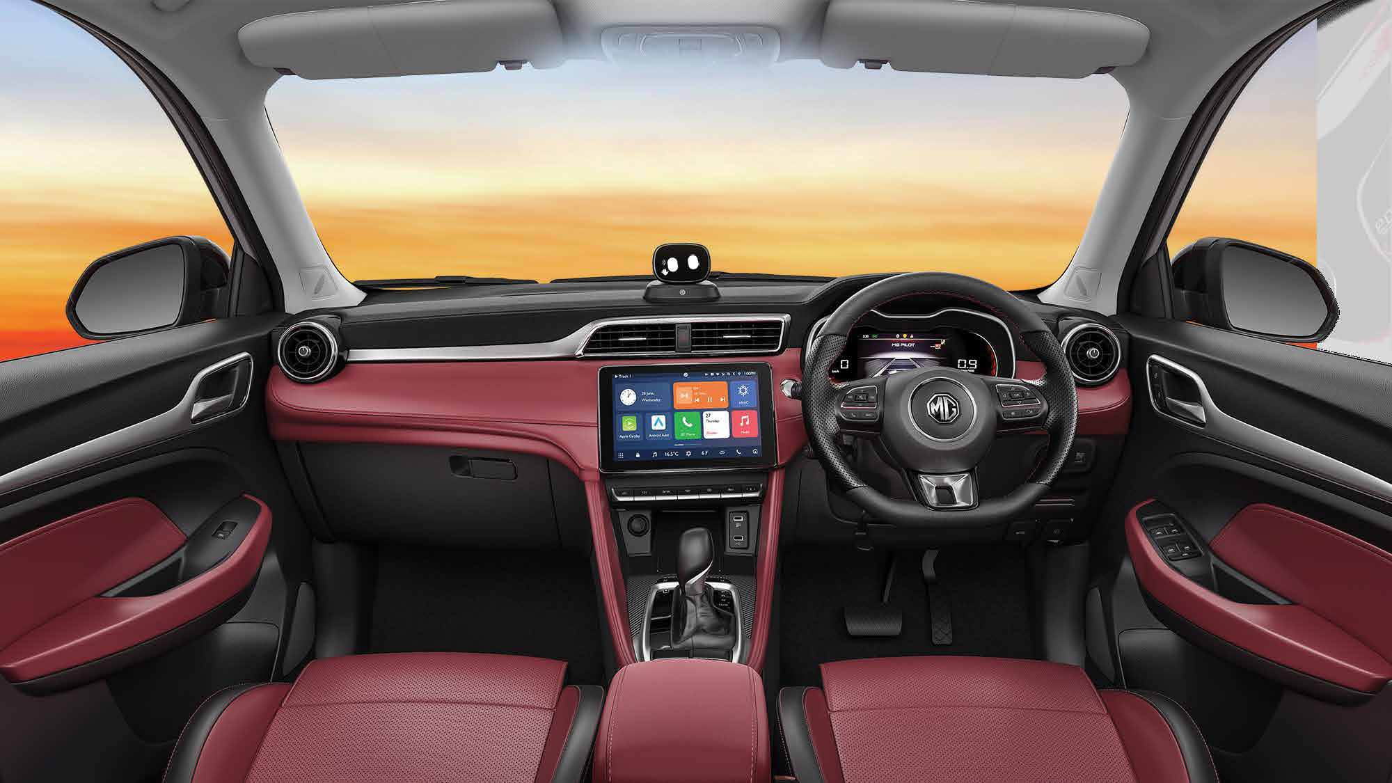MG Astor — 25.7 cm HD touchscreen with wireless Android Auto and Apple CarPlay.
