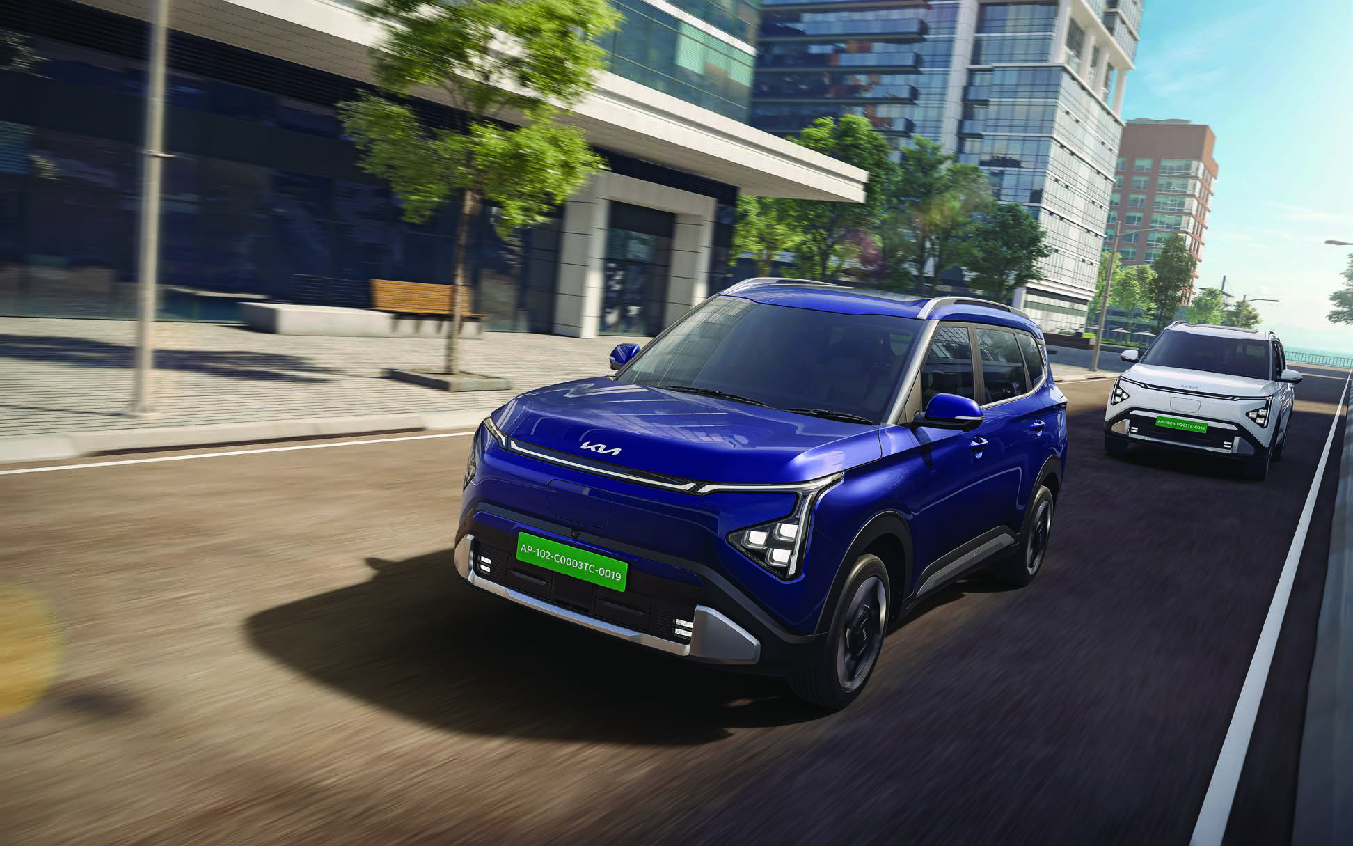 Kia Carens Clavis EV — The Carens Clavis EV on the move in the city