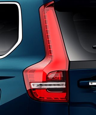 Tall, vertically-stacked LED tail-lamps freshen up the rear.