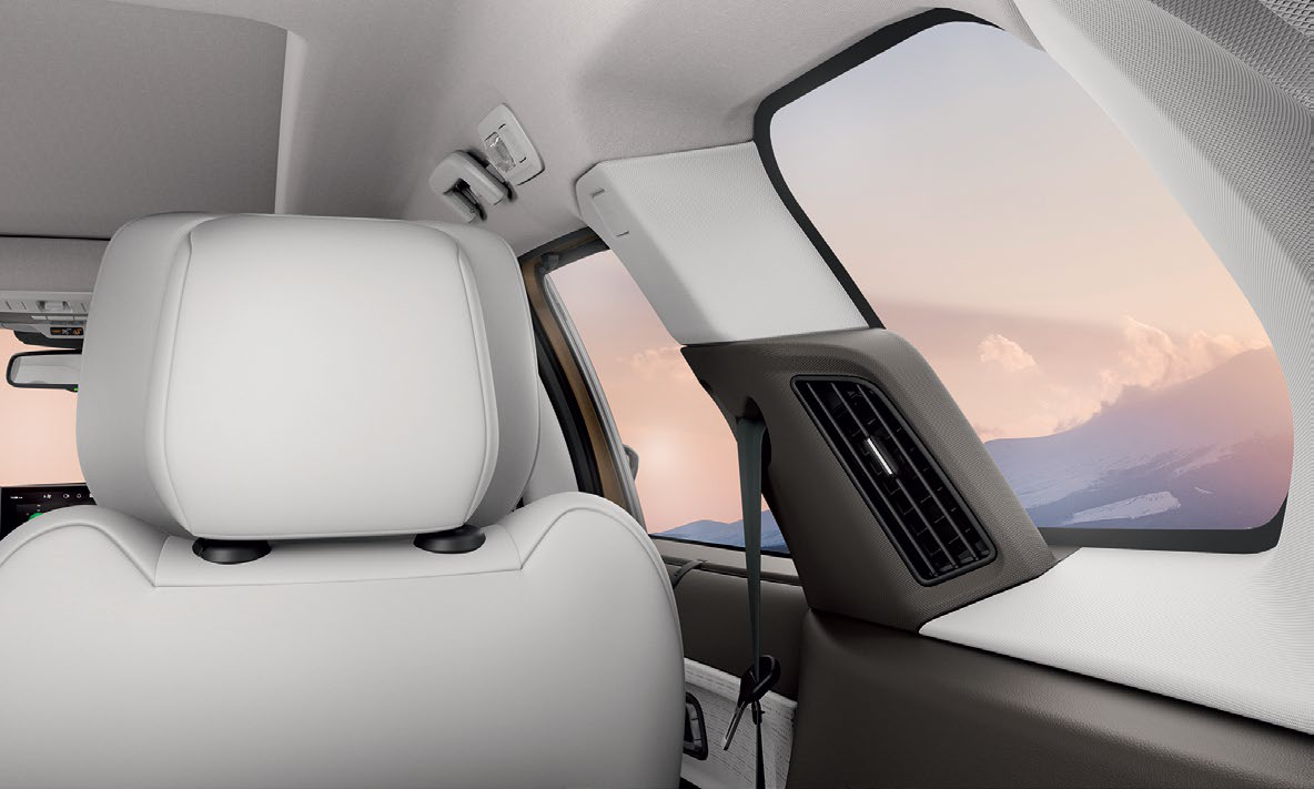 Tata Safari — 3rd row AC vents with dedicated speed control