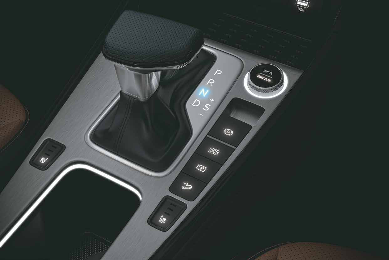 Hyundai Alcazar — Drive and traction mode selector with electric parking brake and auto hold