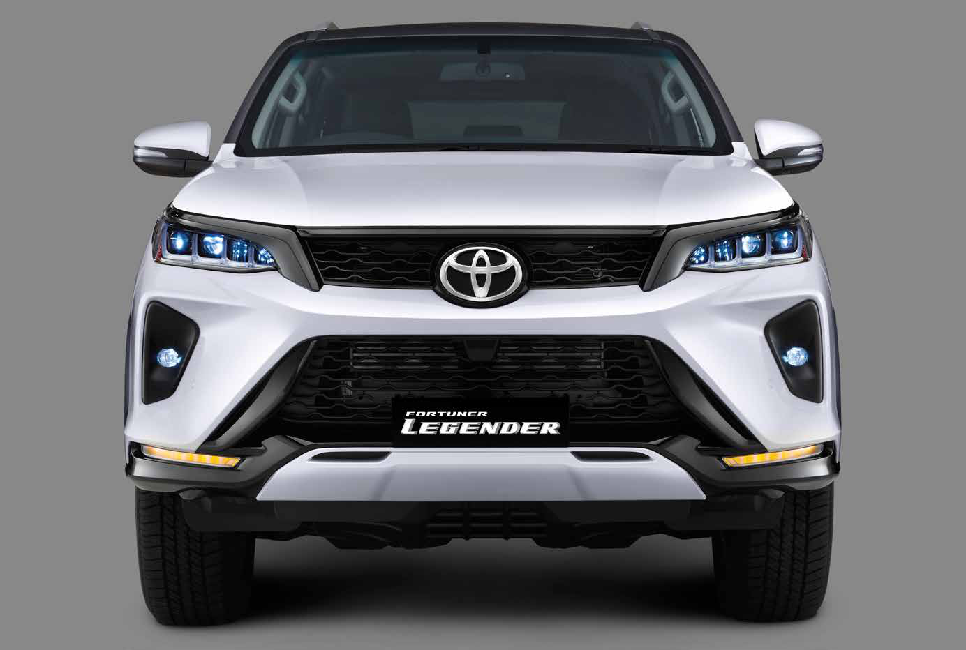 Toyota Fortuner Legender — Front fascia with Split Quad LED headlamps and sequential turn indicators