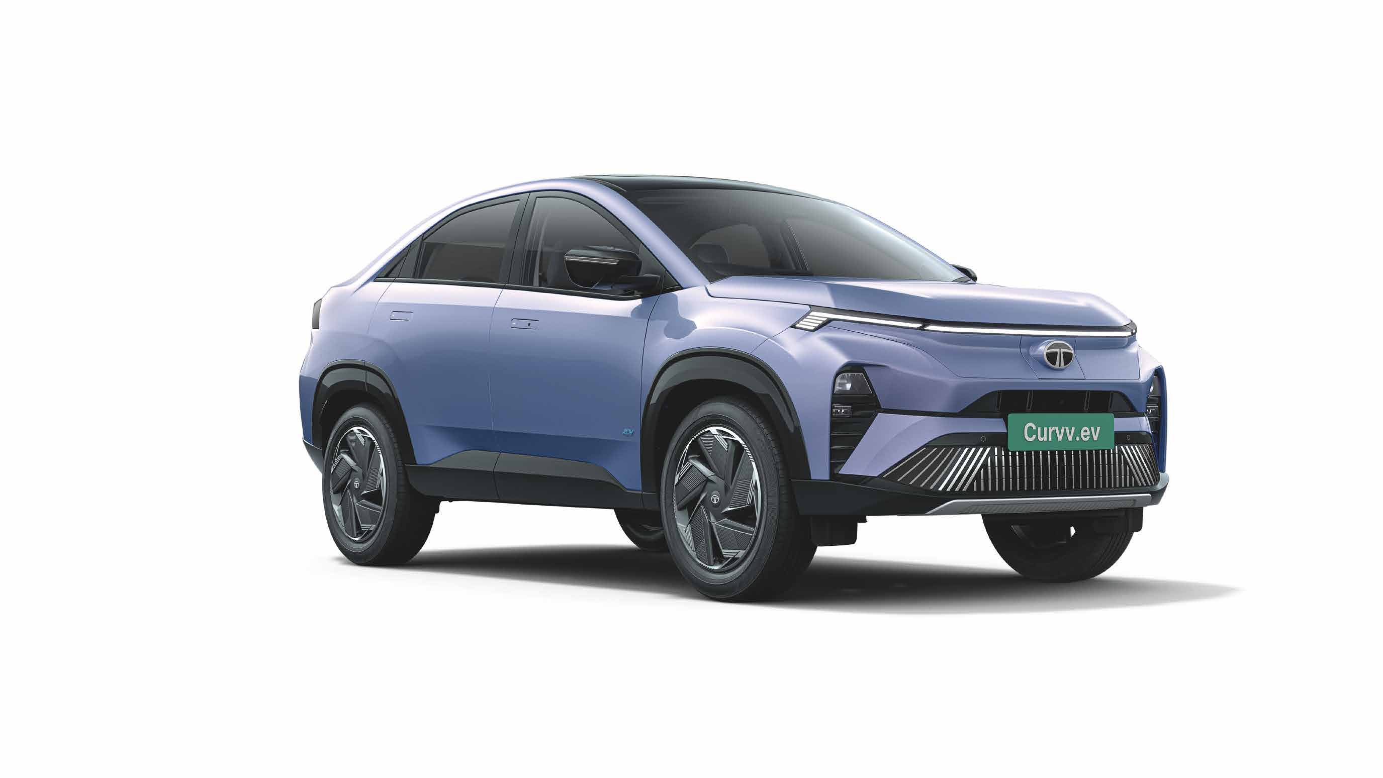 Tata Curvv EV — SUV coupe silhouette with connected LED DRL bar, squared wheel arches and R18 alloy wheels with aero inserts