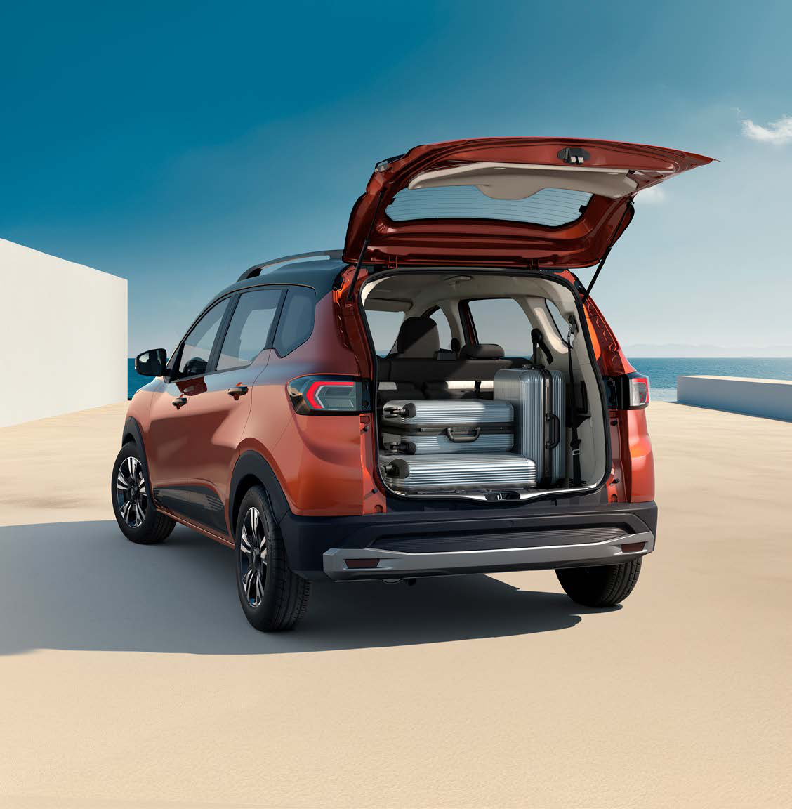 Renault Triber — Flexible boot expands with the third row folded away
