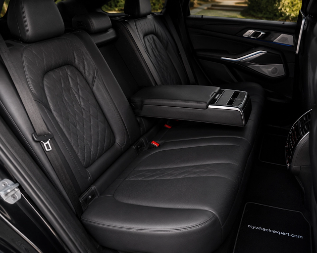 BMW X5 photo