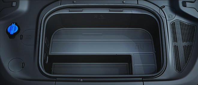 Kia EV9 — Frunk: additional lockable storage under the bonnet