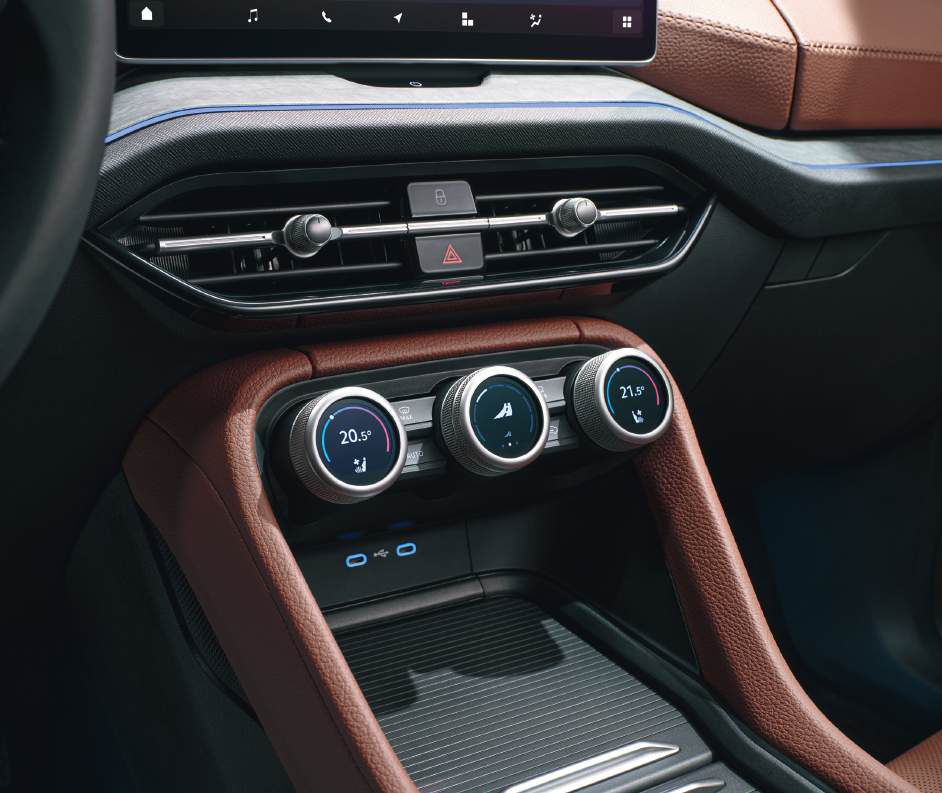 Skoda Kodiaq — Škoda Smart Dials — configurable rotary controls with digital displays