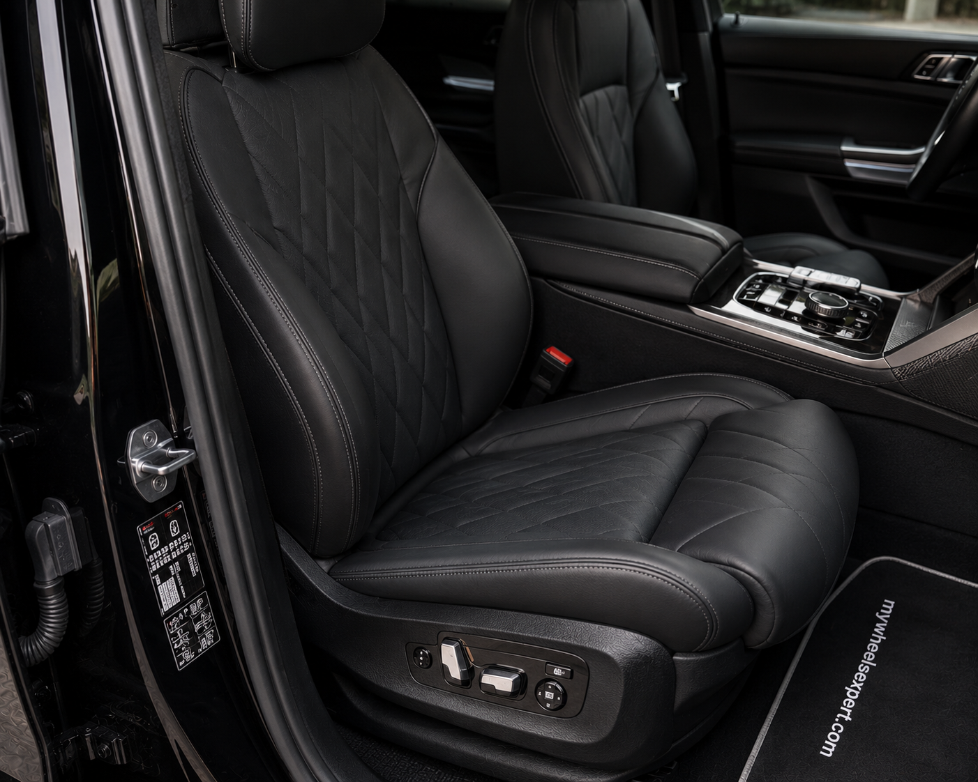 BMW X5 — image 23